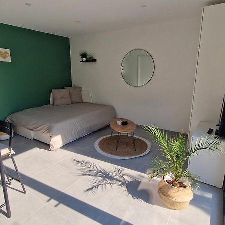 Le Patio : Studio Avec Exterieur Saint-Barthelemy-d'Anjou Екстериор снимка