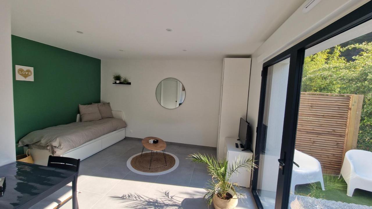 Le Patio : Studio Avec Exterieur Saint-Barthelemy-d'Anjou Екстериор снимка