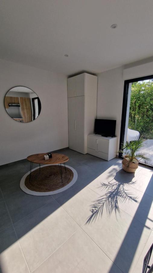 Le Patio : Studio Avec Exterieur Saint-Barthelemy-d'Anjou Екстериор снимка
